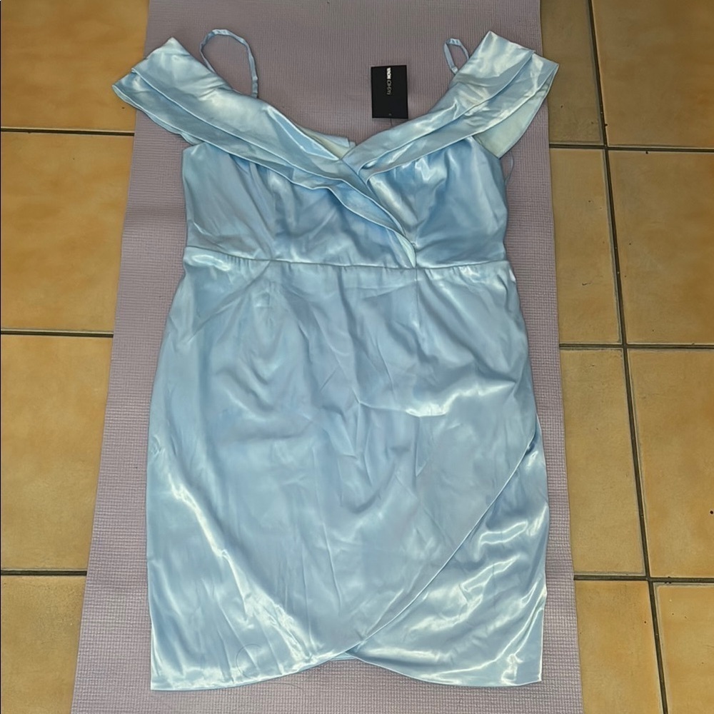 Fashion Nova Blue Ruched Off-Shoulder Midi Dress 37